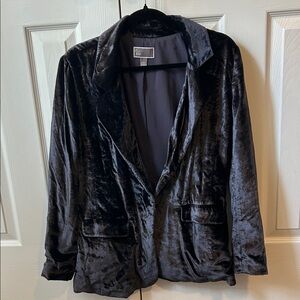 Chelsea28 Luxe Velvet Blazer in Rich Black